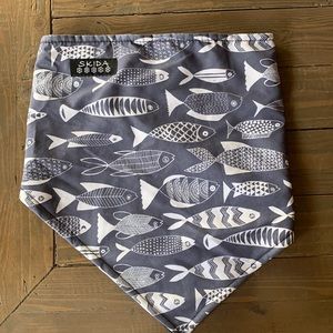 Skida Bandita - one size - grey and white fish print
